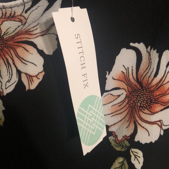 Black Floral Cold Shoulder Blouse - Picture 4 of 5